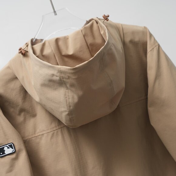 MLB Green Hooded Jacket - Picture 3 of 9